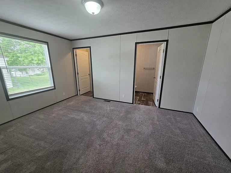 700 W Ridgeway Ave #233 — Photo 6