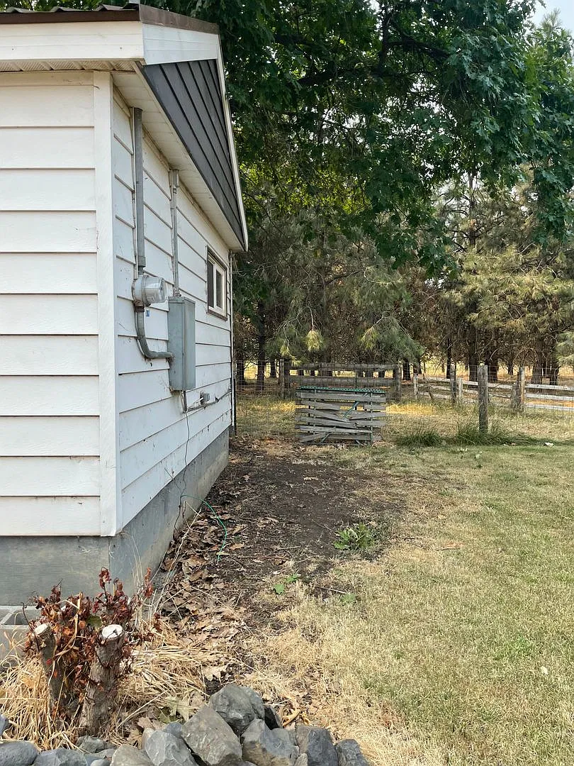 Rural Living & Pet Friendly! — Photo 2