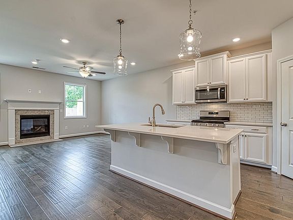 2nd image of 331 Niles Ct #26