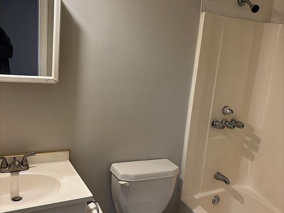 4th image of 106 Cavalier Dr