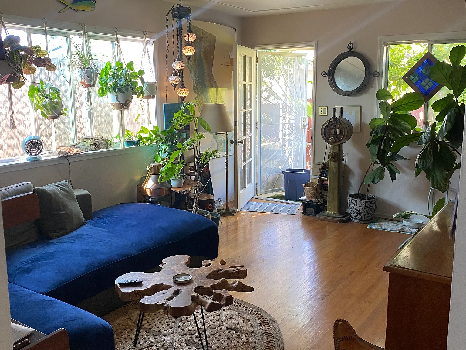 2 bed, 900 sqft, $3,400 — Photo 4