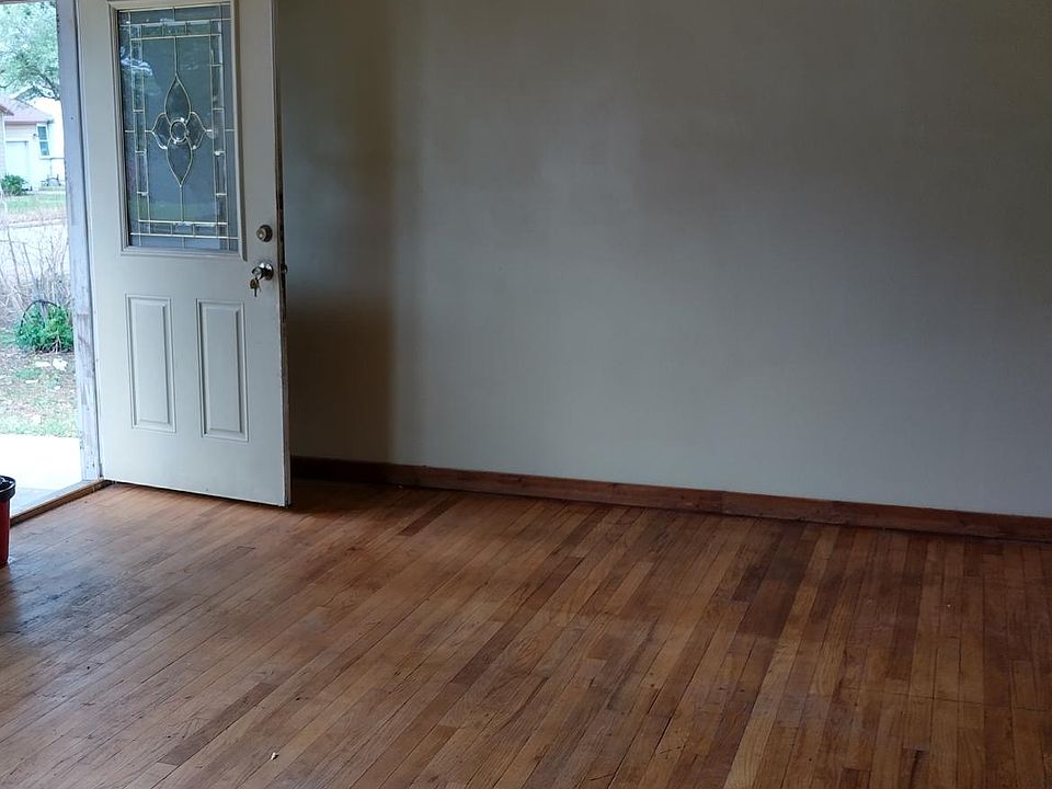 1st image of 616 S Wanda Dr