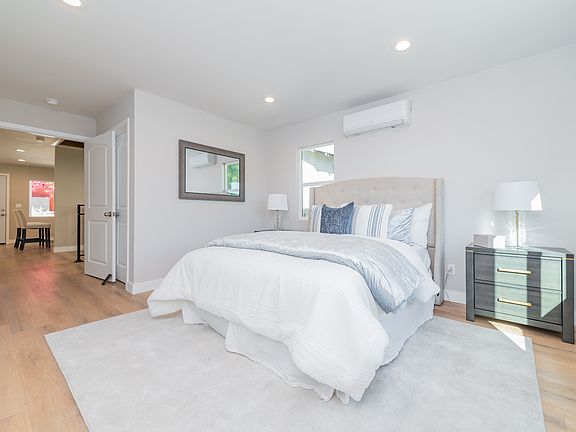5th image of 1248 N Bonnie Beach Pl