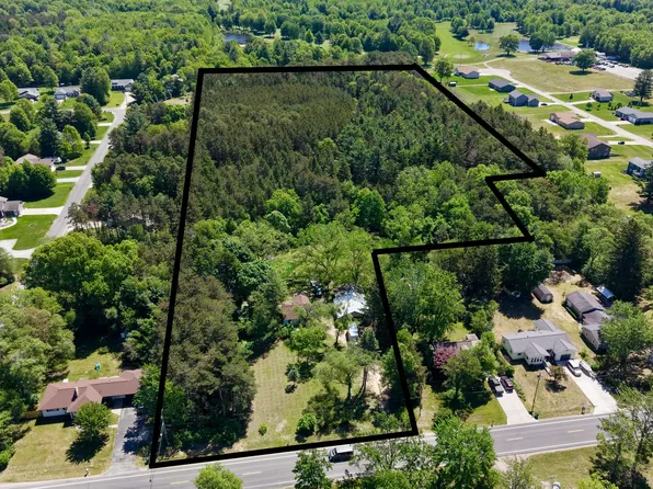 4404 S Sheridan Dr, Muskegon, MI 49444