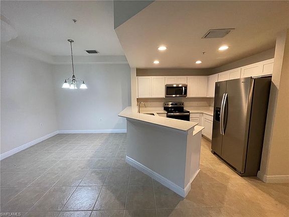 4th image of 2909 Tuscan Dr Unit 304