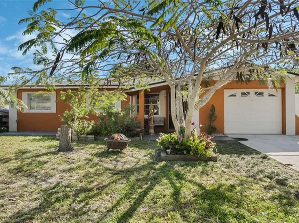 2357 Town And Country Dr, Kissimmee, FL 34744