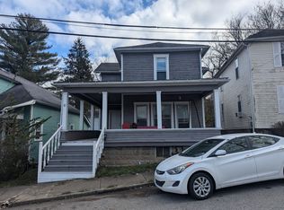 6 Walker St, Athens, OH 45701