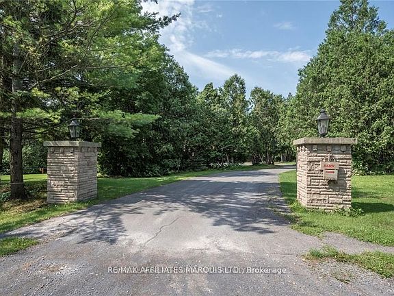 3rd image of 4466 County Road 34 Rd