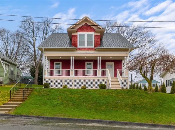 9 Darling St, Worcester, MA 01605