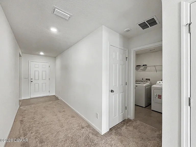 55 Signet Cir — Photo 14