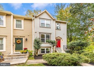 1 Kinsman View Cir, Silver Spring, MD 20901