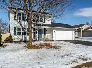 6404 Wicklow Close, Rockford, IL 61107