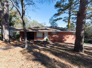 20 Rosemont Dr, Little Rock, AR 72204