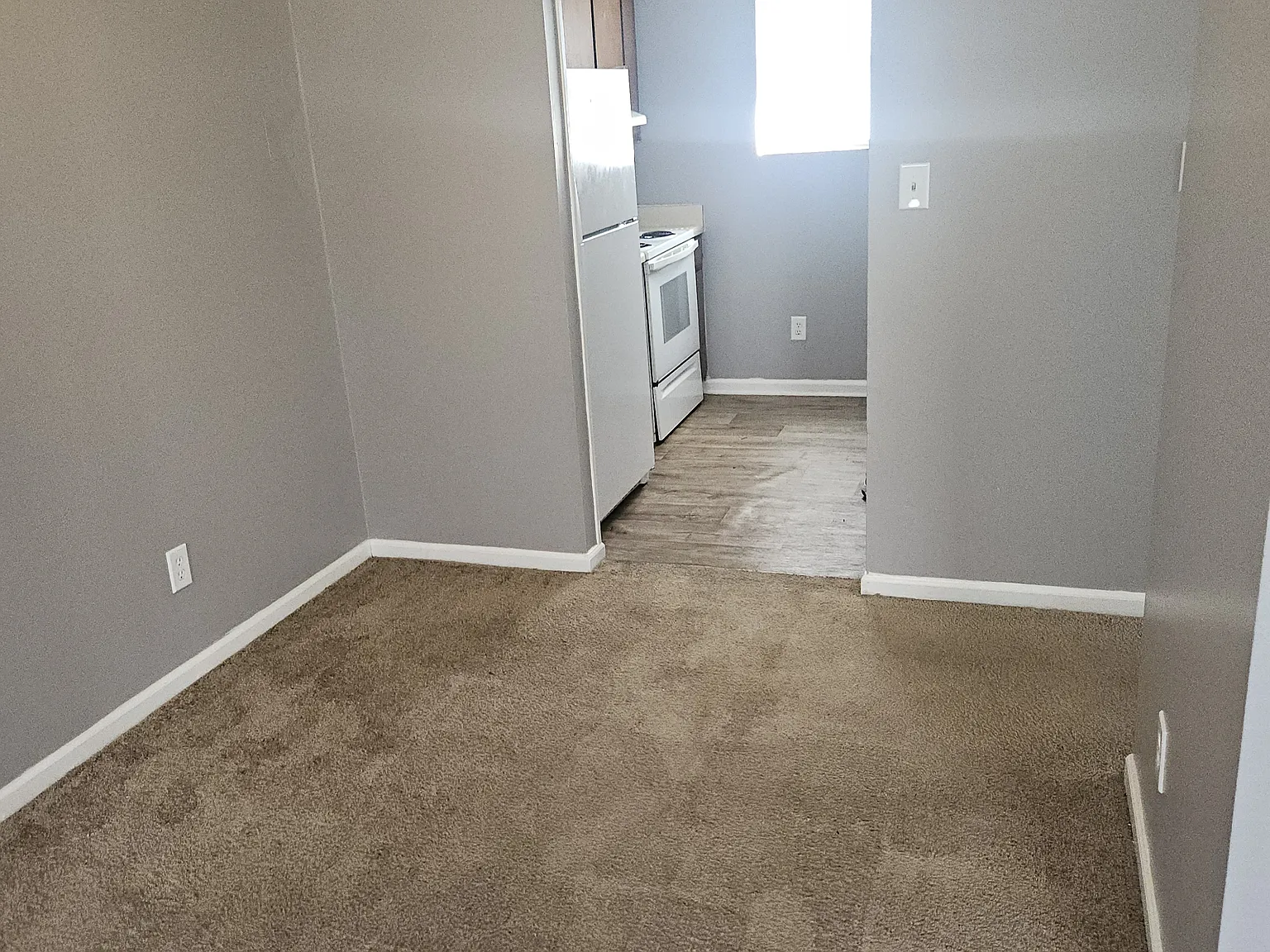 2 bed, 864 sqft, $895 — Photo 3