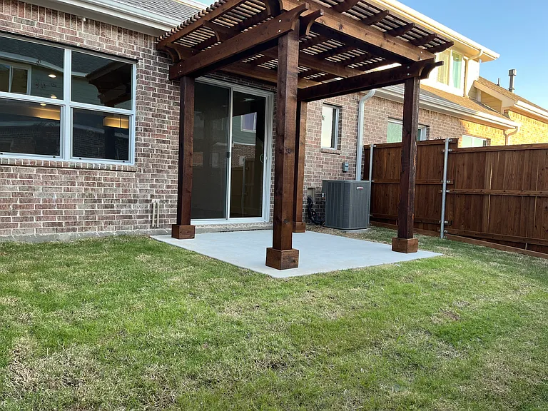 612 Laurel Ln — Photo 14