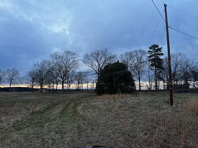 2nd image of 8996 Parris Bridge Rd
