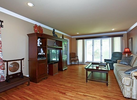 4th image of 181 Dickinson Dr