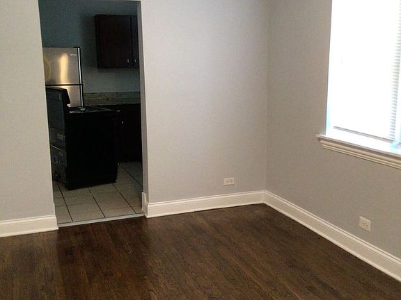 4th image of 7625 S East End Ave #7627-2E