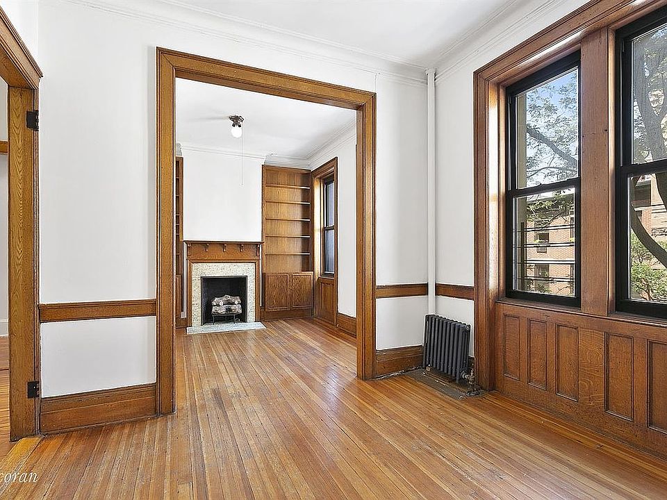 1st image of 210 W 21st St #3