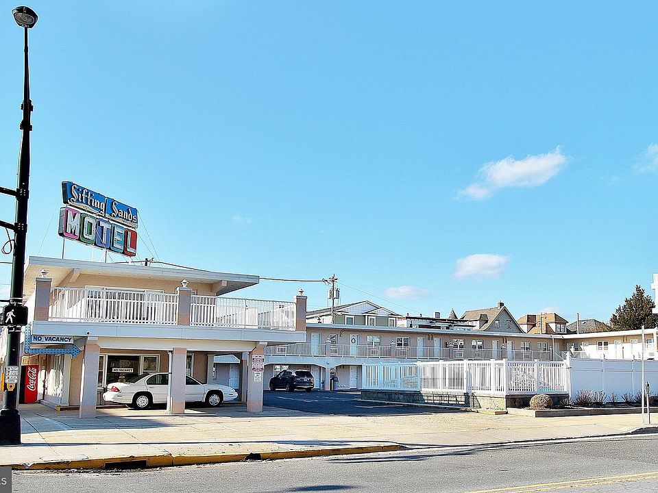 1st image of 840 Ocean Ave #20