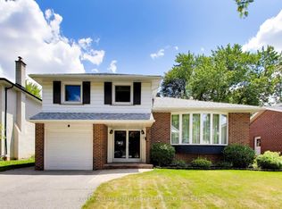 22 Crossbow Cres, Toronto, ON M2J 3M4