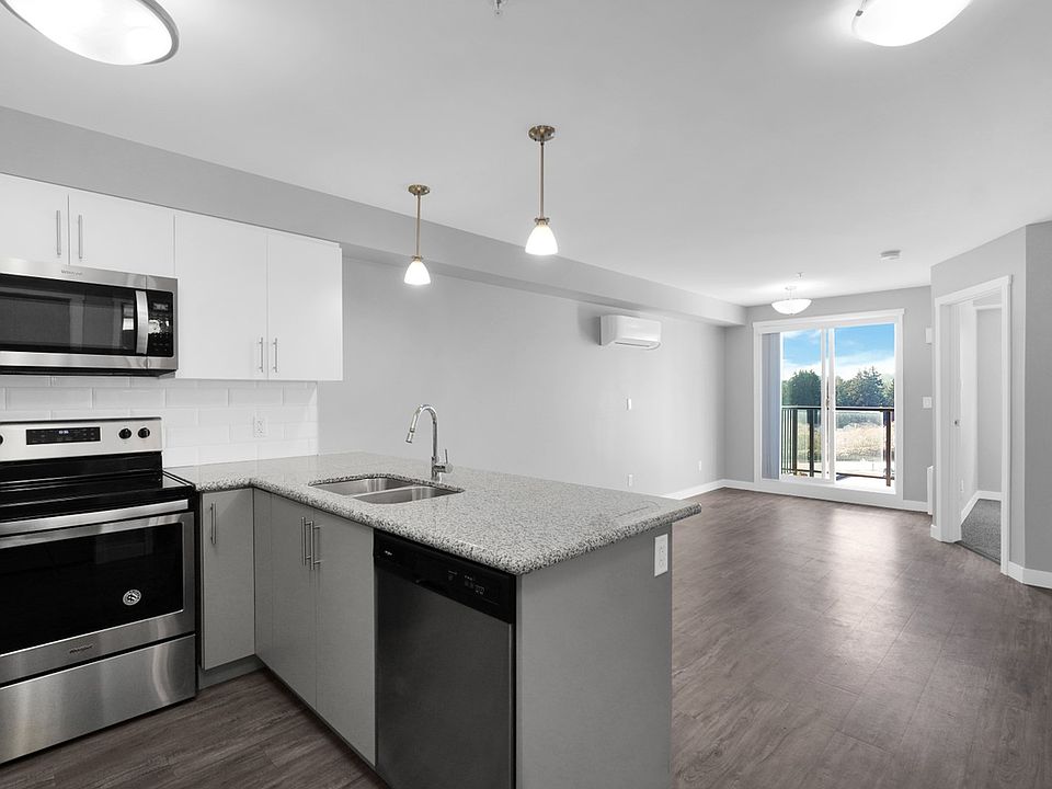 1st image of 728 Meaford Ave #3-Bedroom