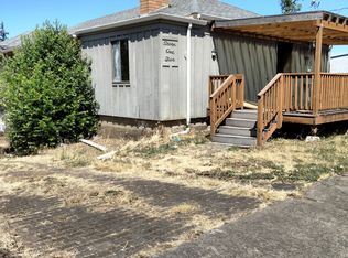715 S 13th St, Cottage Grove, OR 97424