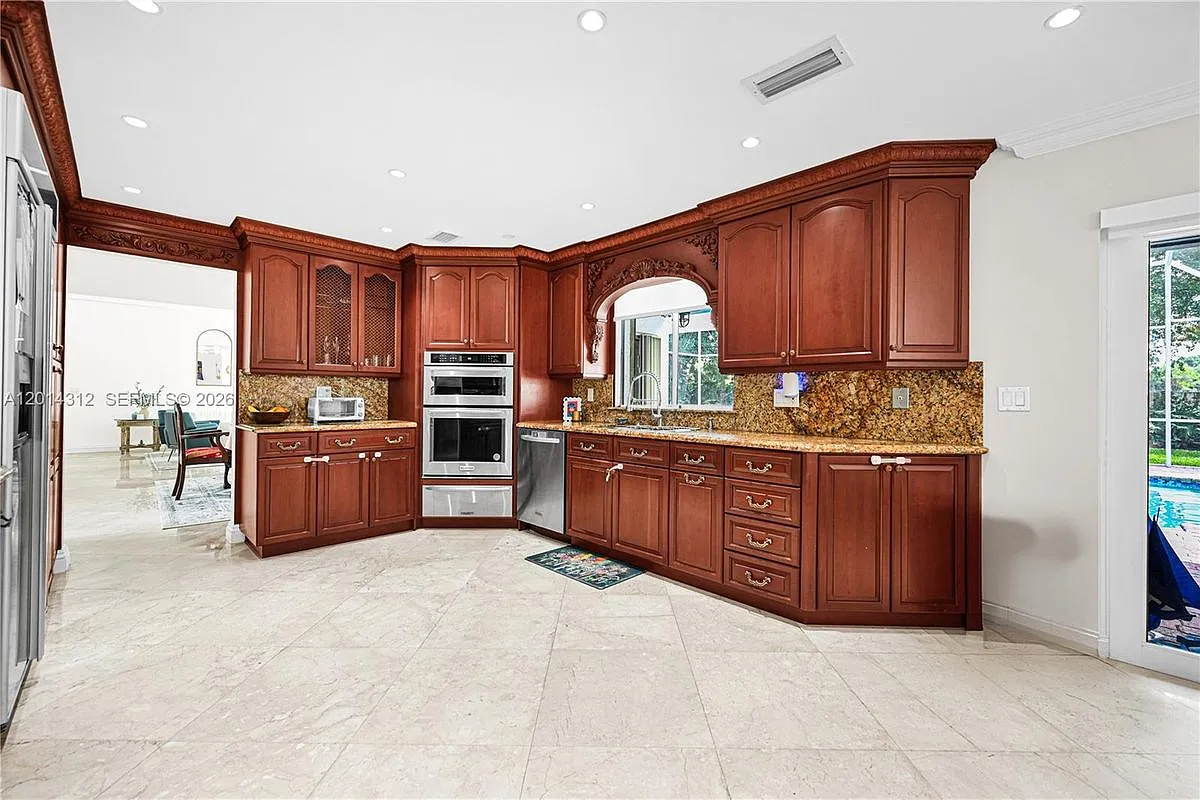 Building Photo - 9866 SW 111th Ter #9866