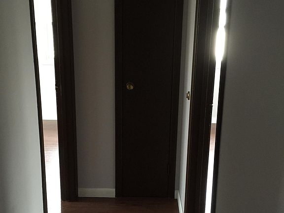 4th image of 83 Glenhaven Dr #2