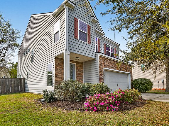 3rd image of 570 Rosings Dr