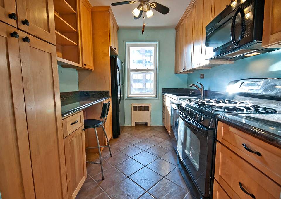 1st image of 30 E Hartsdale Ave APT 2K