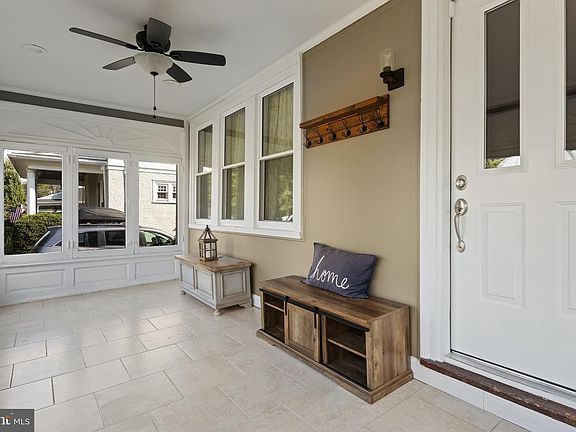 4th image of 2026 Oakmont Ave