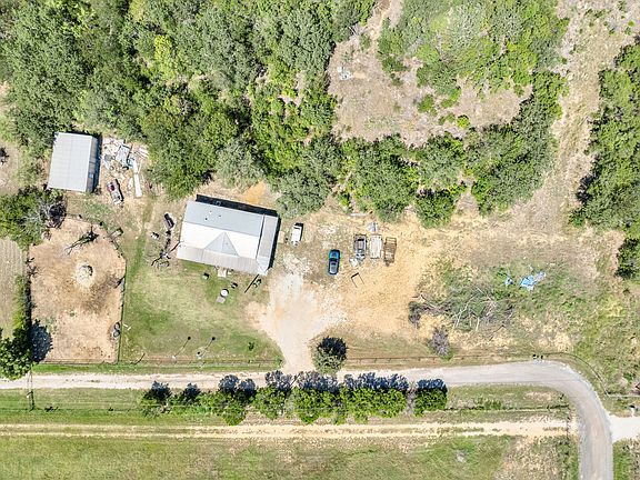 4th image of 1024 N Keller Rd