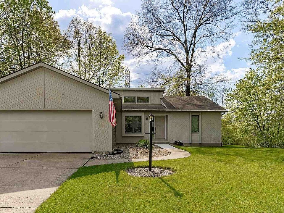 Front View 4 bed/2.5 bath