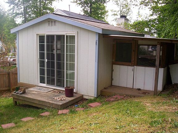 Detatched Office/Guest house