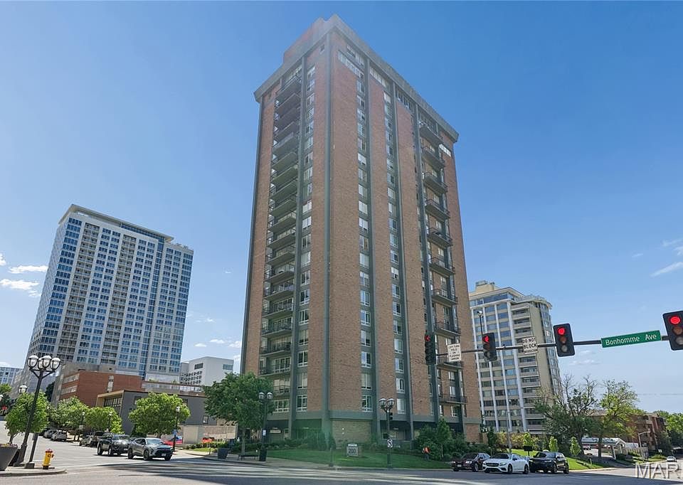 1st image of 200 S Brentwood Blvd APT 7F
