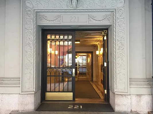 Sold by Corcoran | media 28