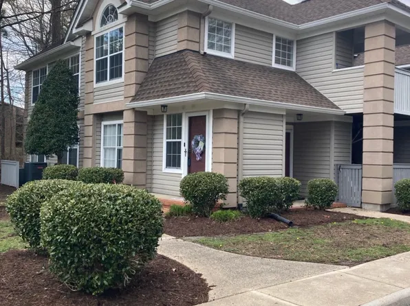301 Gainsborough Sq, Chesapeake, VA 23320