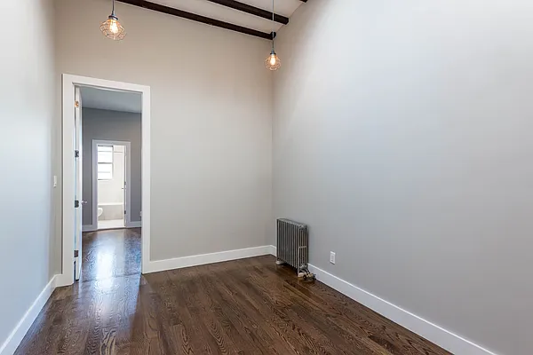 Rented by Nooklyn NYC LLC | media 27