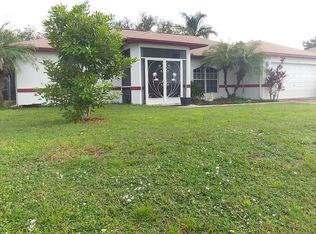2302 Trafalgar Pkwy, Cape Coral, FL 33991