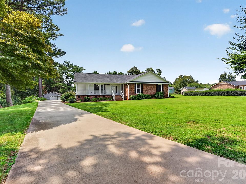1st image of 1344 Robbett Ct
