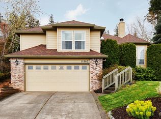 11863 SE Mountain Sun Dr, Clackamas, OR 97015