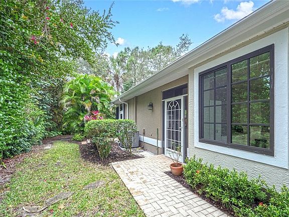 4th image of 7555 Meadow Lakes DR #101