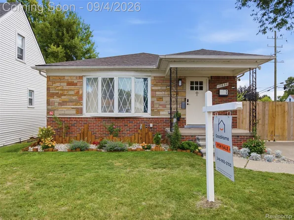 17830 Martin Rd, Roseville, MI 48066