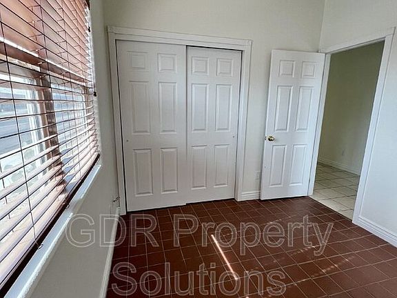 5th image of 1001 15th St NW
