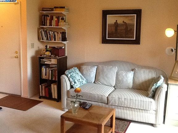 4th image of 990 Kiely Blvd Unit C