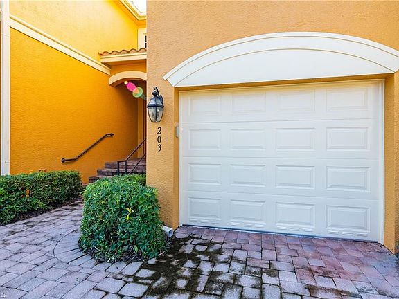 3rd image of 12180 Toscana Way APT 203