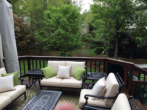 5th image of 2327 Lakeshire Dr