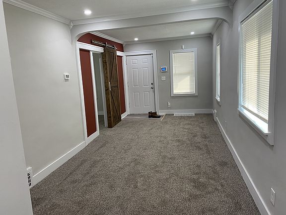 2nd image of 5510 Paloma Ave