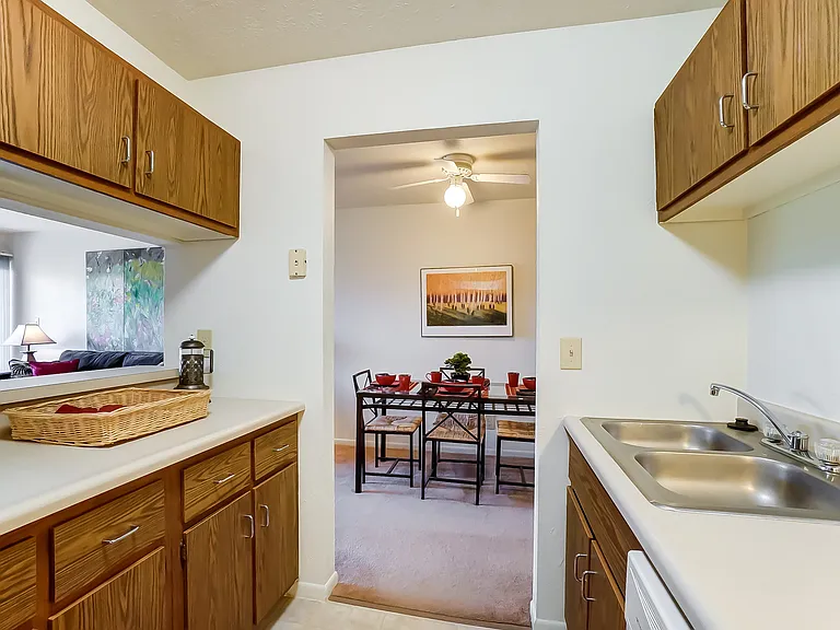 Campus View Apartments — Photo 2